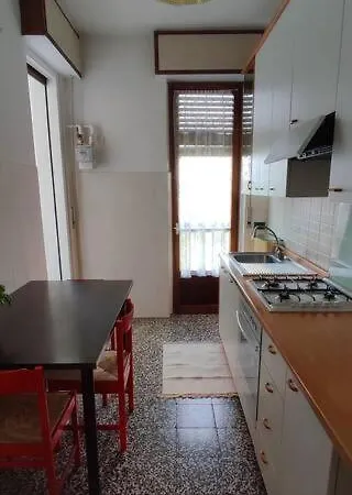 50 Mt Fermata Mm1 Apartament *