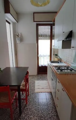 50 Mt Fermata Mm1 Apartament *